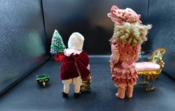 lot 14 2 dolls back